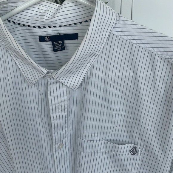 Volcom x-factor button up long sleeve - Picture 2 of 4